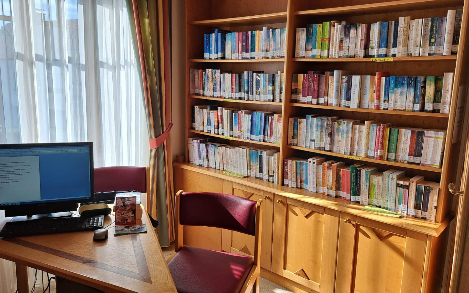 Arbeitsplatz der Bücherei Heiligenkreuz